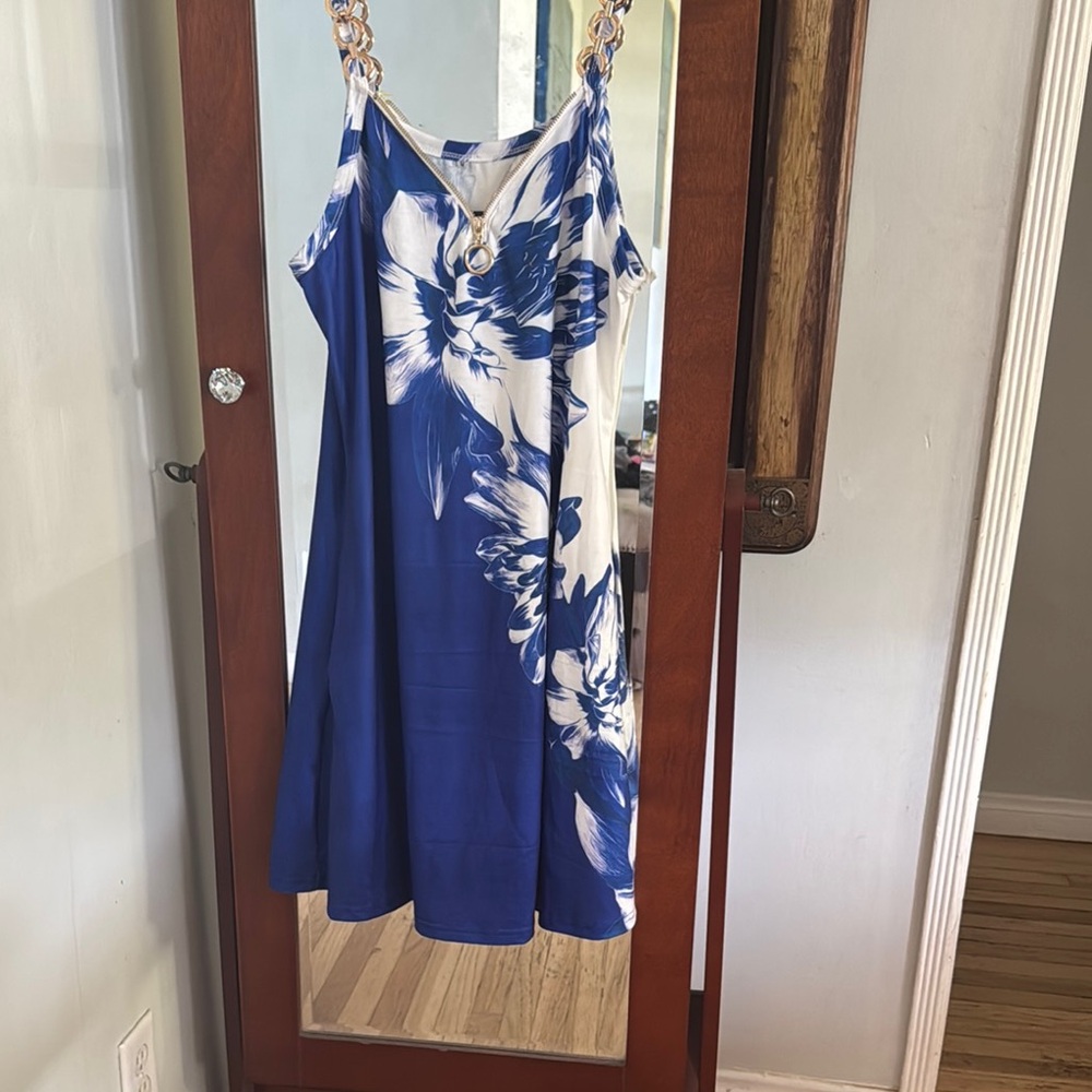 NWT ETCYY Blue Floral Women's Dress with Gold hardware
